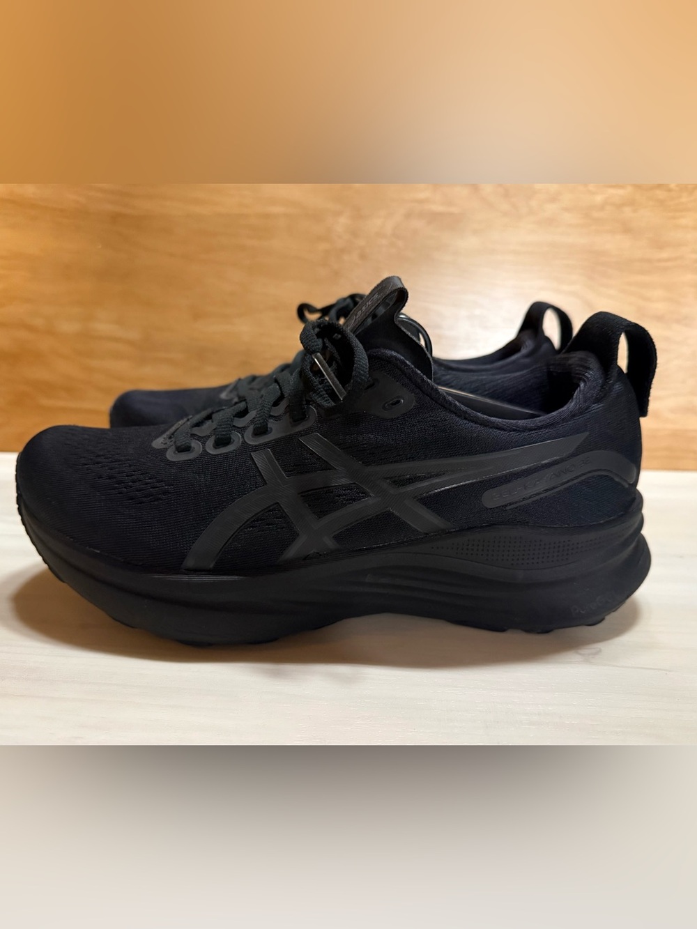 ASICS Women's GEL-Kayano 32 Running Shoe - Black/Graphite Grey size 8 - Picture 4 of 7